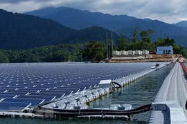Seminar talks renewable energy development 
