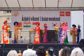 Vietnamese culture shines at Asian Weekend 2019 in Slovakia