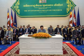 Cambodia announces 17-point strategy to promote economic growth 