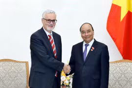 PM receives new German Ambassador to Vietnam 