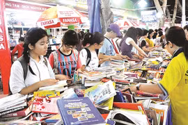 Christmas book fair opens in HCM City