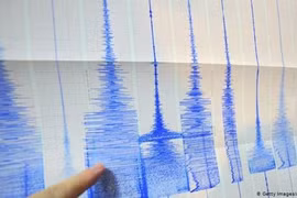 Two quakes rock Philippines early on August 3