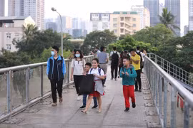 Hanoi to build ten pedestrian bridges