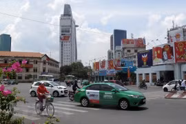 HCM City selective about high-rise apartment projects