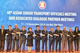ASEAN senior transport officials meet in Hanoi 