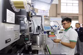 Exhibition on mechanical engineering industry opens in Hanoi