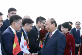 PM arrives in Busan to attend ASEAN-RoK Commemorative Summit