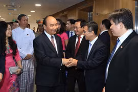 PM visits Vietnam’s investment establishments in Myanmar