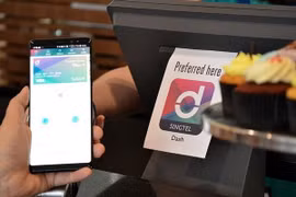 Singapore bolsters digital payment services