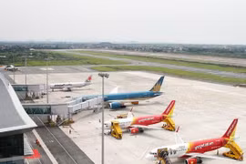Airports in Hai Phong, Quang Ninh closed due to storm Wipha
