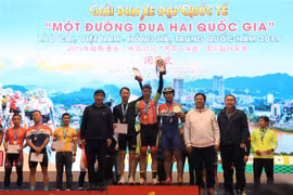 Int’l cycling tourney wraps up in Lao Cai province