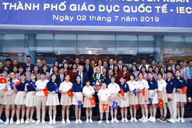 PM visits Quang Ngai’s International Education City