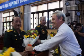 Dong Nai remembers victory of southwest border defence war