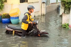 River tides reach flood warning level 3 in HCM City, Mekong Delta