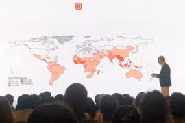 Hanoi hosts global symposium on Whitmore disease
