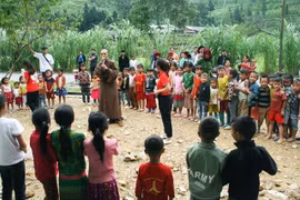 Needy kids enjoy Mid-Autumn Festival delights