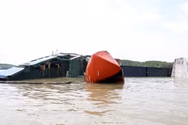 All crewmembers rescued from sunk container vessel 