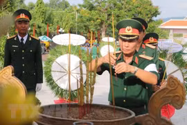 An Giang lays martyrs from Cambodia to rest
