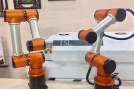 Robot designers helps SMEs thrive and cut costs 
