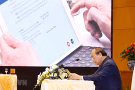 PM chairs first gov’t meeting via e-Cabinet system 