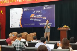Online business market expands 30 percent in 2018