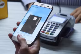Cashless payment remains low in Vietnam: CIEM