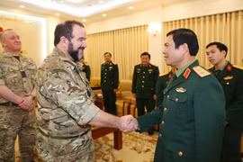 Vietnam, UK to reinforce ties in military medicine