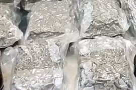 Gang caught while smuggling drugs from Cambodia