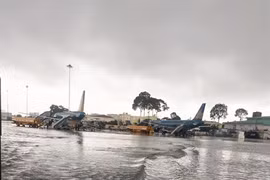 Tan Son Nhat airport at risk of flooding during rainy season