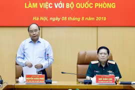 PM Nguyen Xuan Phuc hails defense-purposed land use