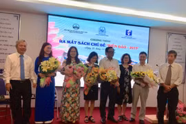 Book collection on seas, islands introduced in HCM City