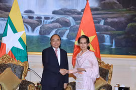 Vietnamese Prime Minister, Myanmar State Counsellor hold talks 