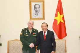 Deputy PM receives Russian Deputy Defence Minister 