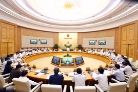 Vietnam’s socio-economic situation witnesses positive signs: PM