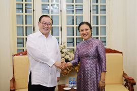 VUFO President meets with Philippine Foreign Minister