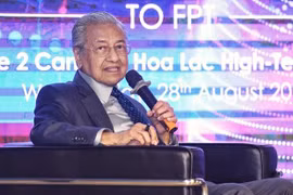 Malaysian PM shares digital transformation experience with Vietnam 
