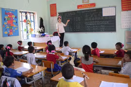 Dien Bien upholds revolutionary traditions on development path