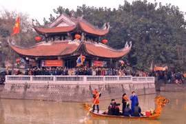 Tan Vien Son Thanh, Lim festivals kick off 
