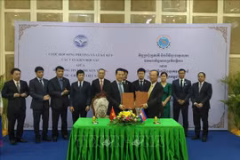 Vietnam, Cambodia boost postal, telecoms, ICT cooperation 