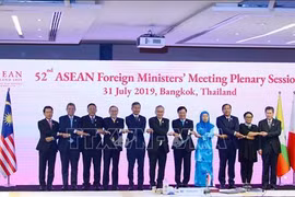 Deputy PM voices concern over developments in East Sea at AMM-52