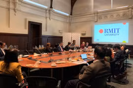 Vietnam acquires Australia’s experience in university governance 