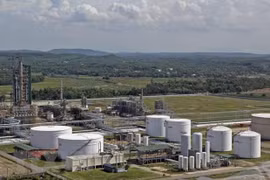 BSR refining, petrochemical firm rakes in 112 trillion VND in 2018