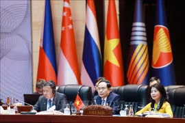 NA Chairman Tran Thanh Man (C) attends AIPA Executive Committee meeting (Photo: VNA)