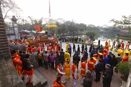 Visitors nationwide flock to 2020 Co Loa festival