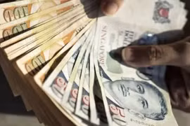 Singapore investigates nearly 100 for illegal moneylending
