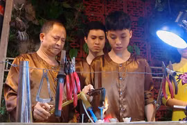 Hanoi’s craft streets attract tourists
