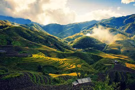 Dien Bien lures tourists with stunning landscapes
