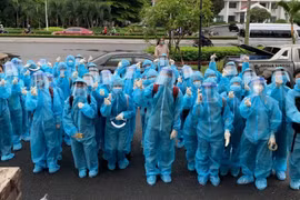 HCM City’s medical students join hands to fight COVID-19