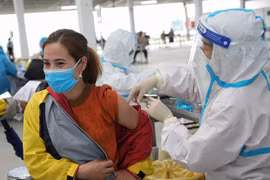 Vietnam aims to complete booster shots in Q1