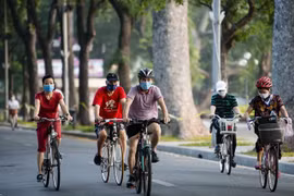 Hanoi to study a pilot program on bicycle-only lanes
